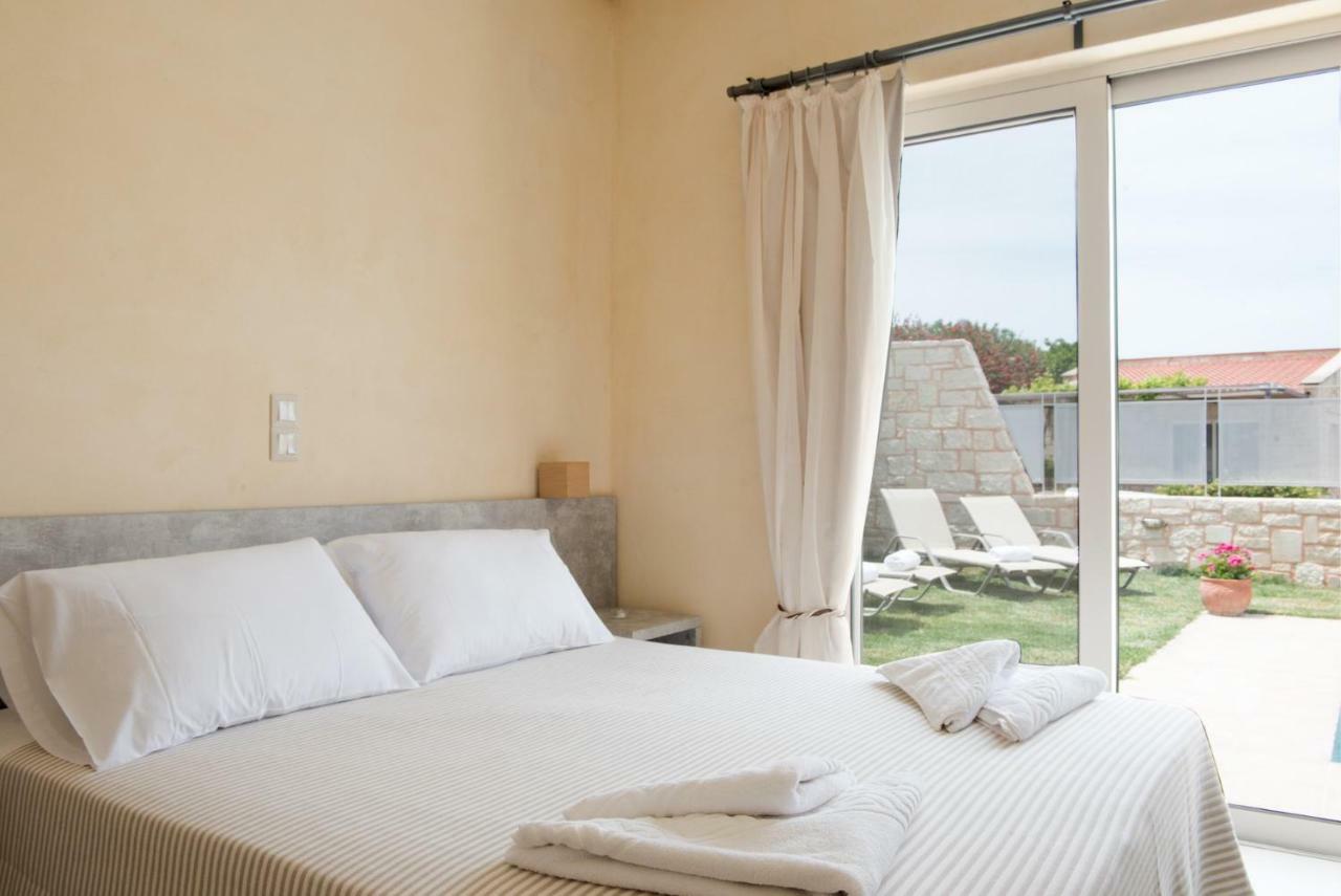 Pantanassa Villa Thalia Agia Marina 외부 사진